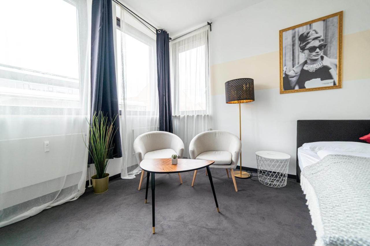 Full House Hostel Nurnberg - Shared Bath & Kitchen Εξωτερικό φωτογραφία