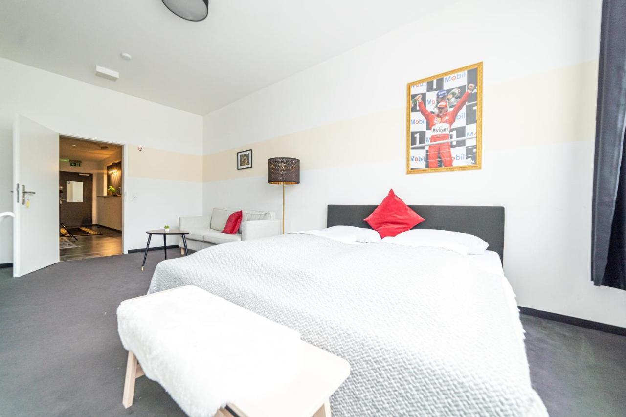 Full House Hostel Nurnberg - Shared Bath & Kitchen Εξωτερικό φωτογραφία
