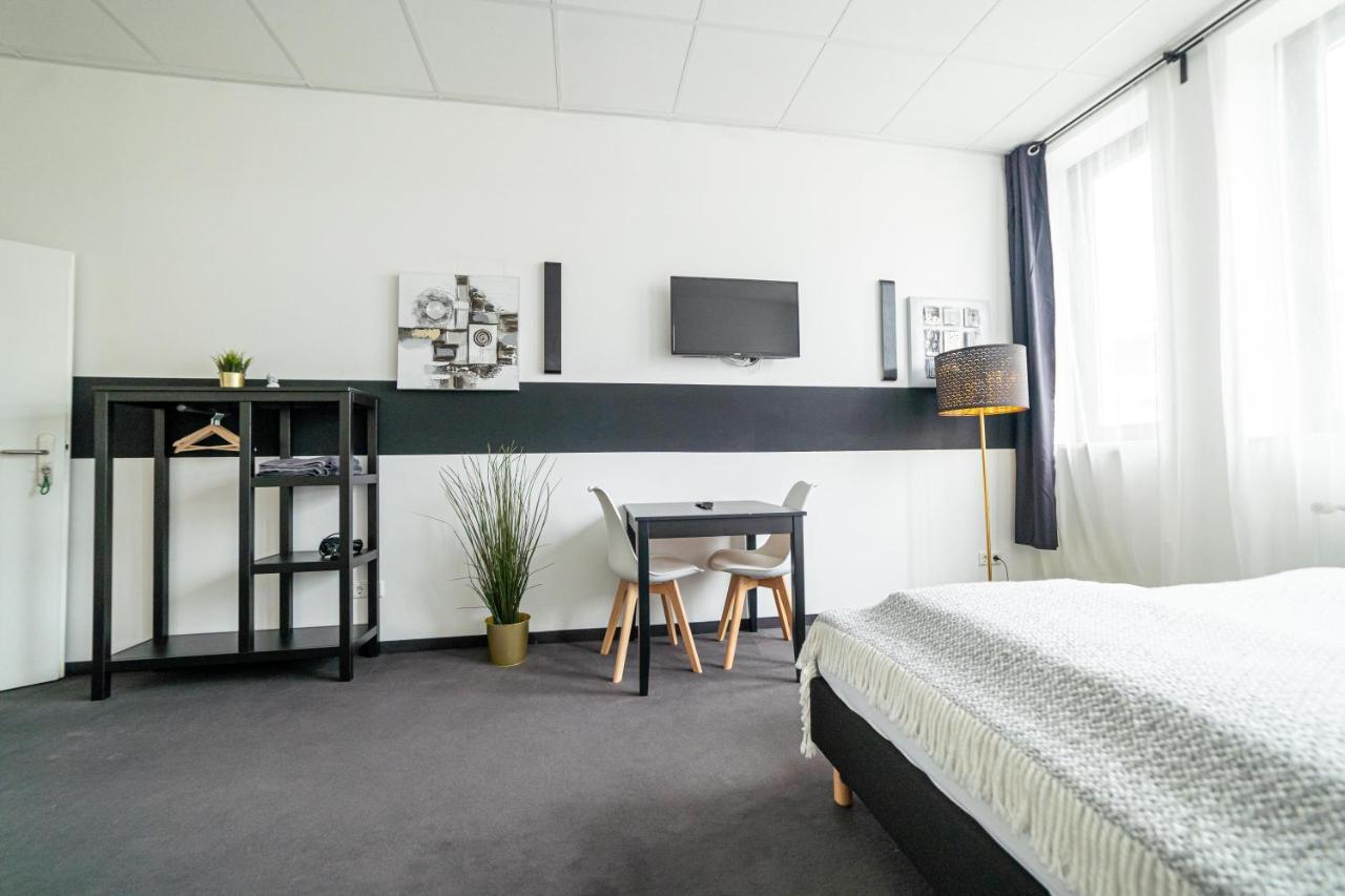 Full House Hostel Nurnberg - Shared Bath & Kitchen Εξωτερικό φωτογραφία