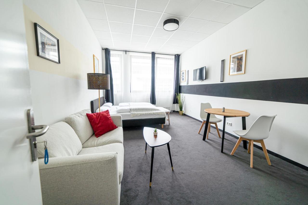 Full House Hostel Nurnberg - Shared Bath & Kitchen Εξωτερικό φωτογραφία