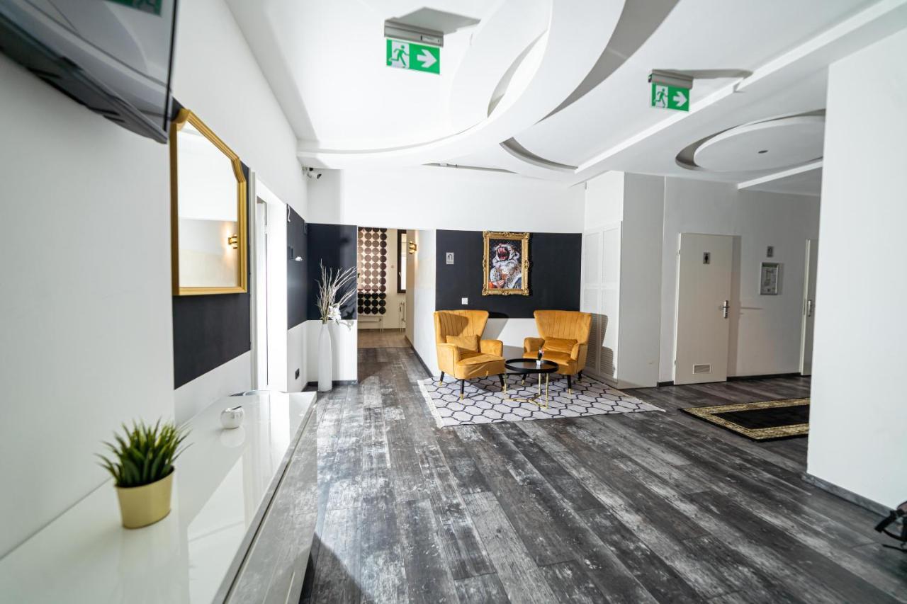 Full House Hostel Nurnberg - Shared Bath & Kitchen Εξωτερικό φωτογραφία