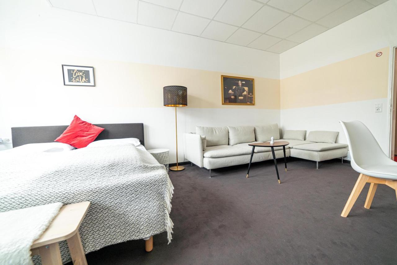 Full House Hostel Nurnberg - Shared Bath & Kitchen Εξωτερικό φωτογραφία