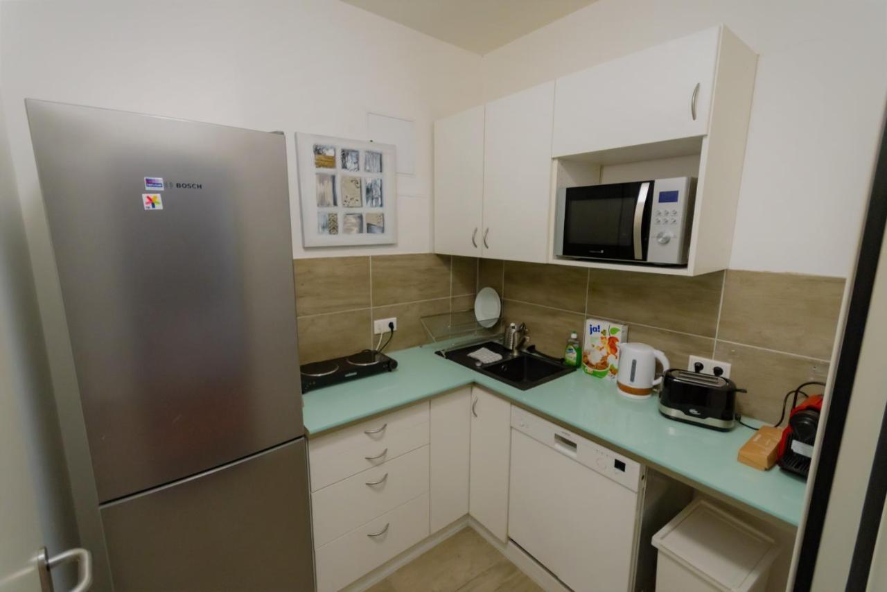 Full House Hostel Nurnberg - Shared Bath & Kitchen Εξωτερικό φωτογραφία