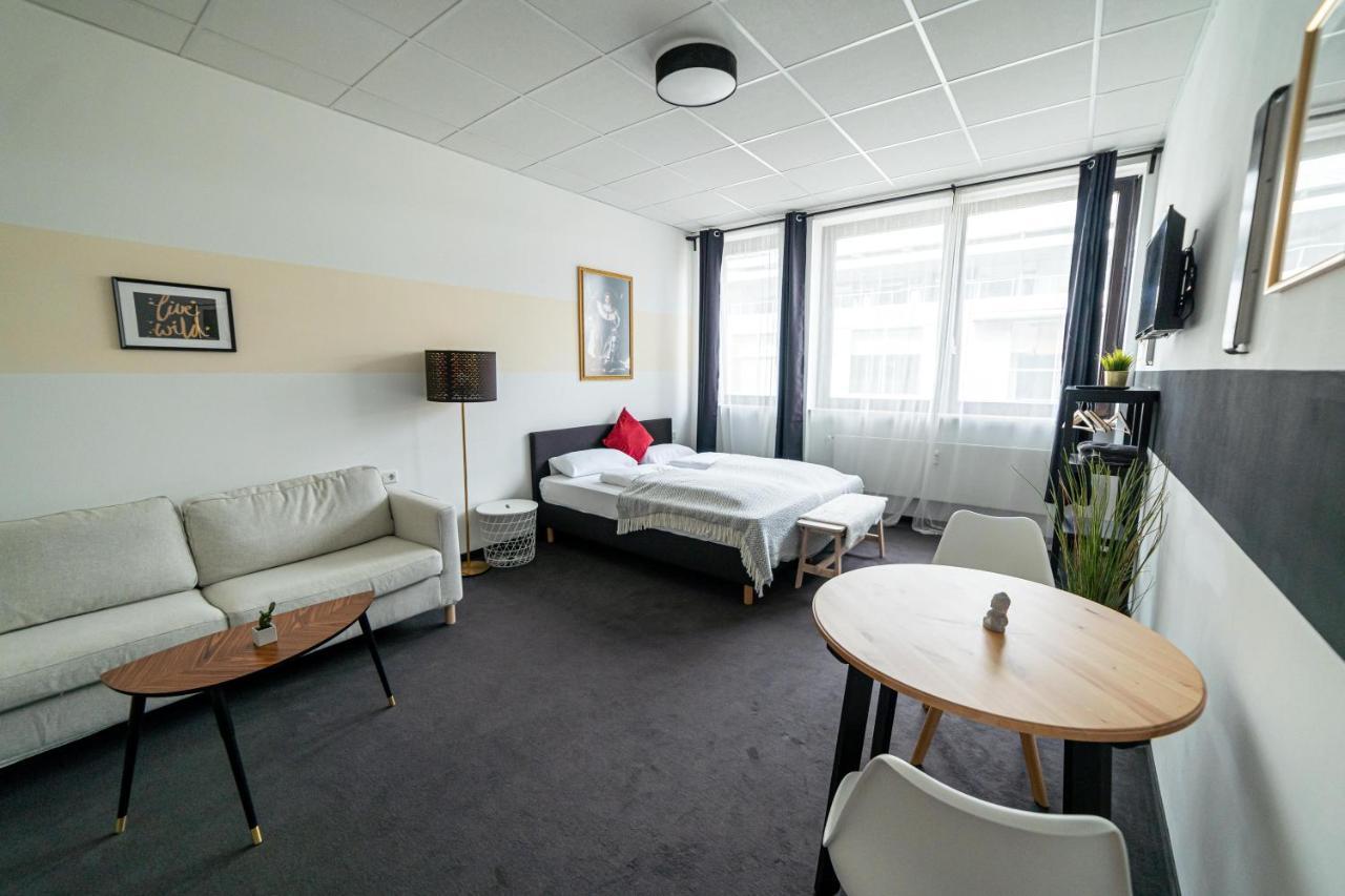 Full House Hostel Nurnberg - Shared Bath & Kitchen Εξωτερικό φωτογραφία