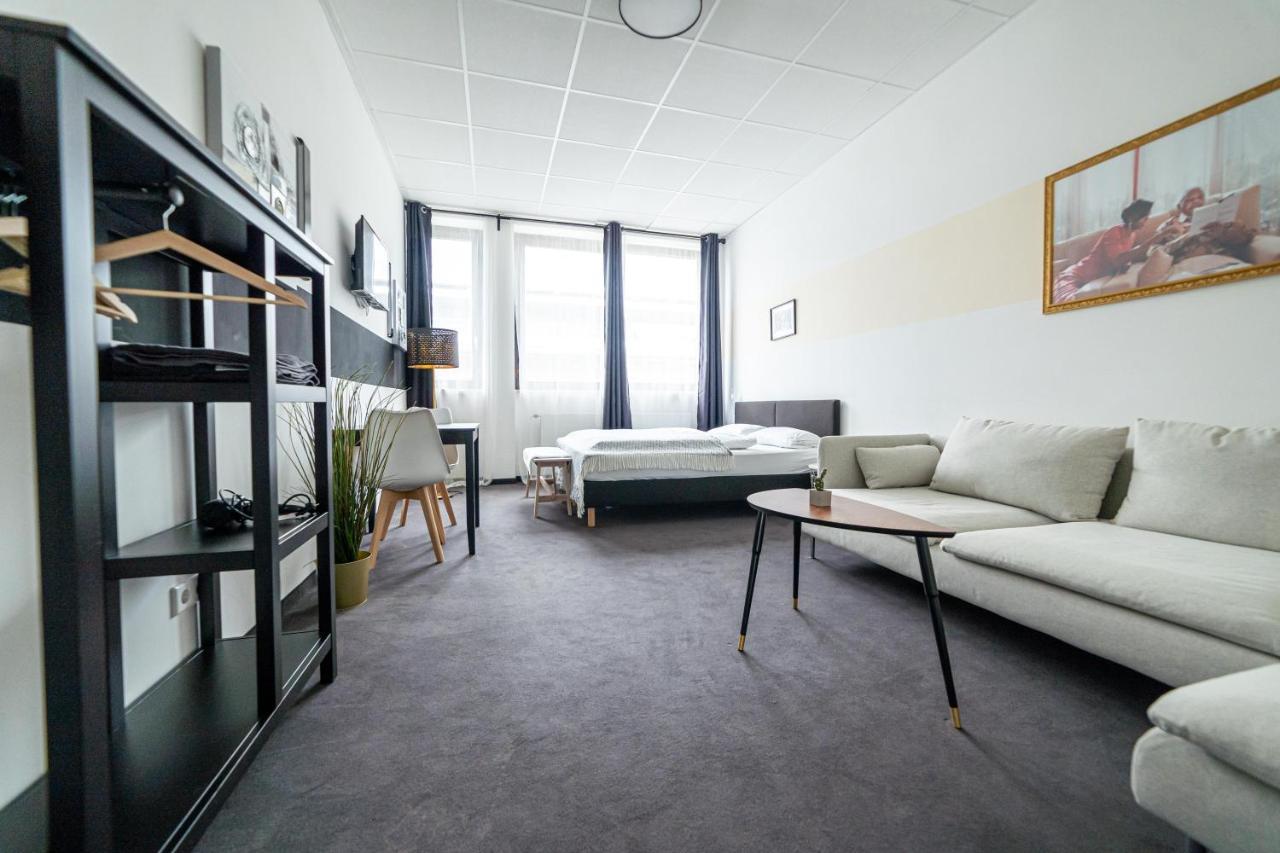 Full House Hostel Nurnberg - Shared Bath & Kitchen Εξωτερικό φωτογραφία
