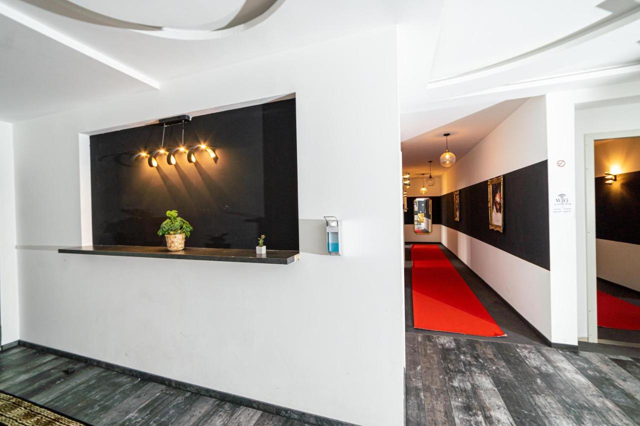 Full House Hostel Nurnberg - Shared Bath & Kitchen Εξωτερικό φωτογραφία